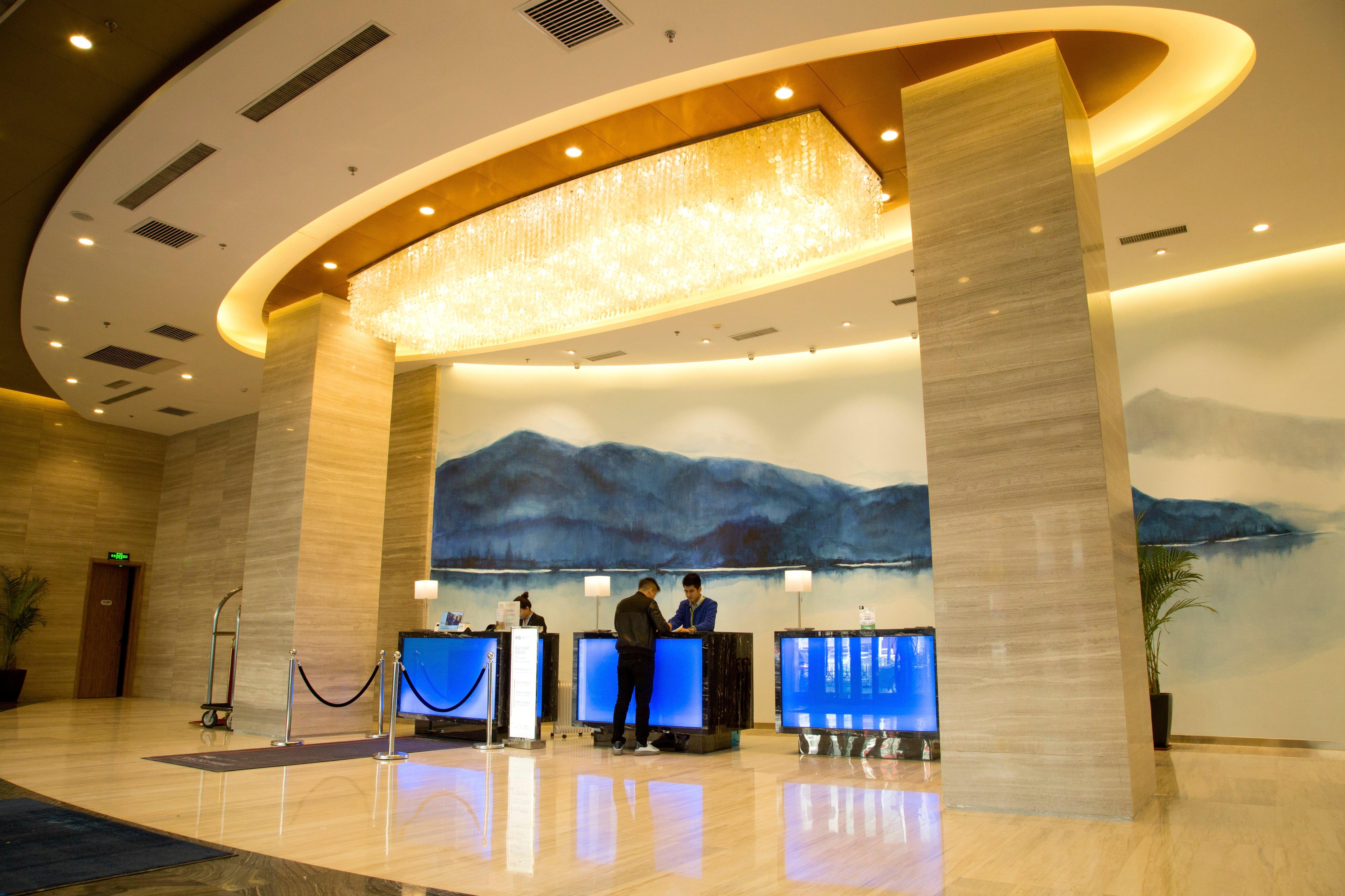 Holiday Inn Express Anshan Downtown By Ihg Anshan (Liaoning) Exterior foto