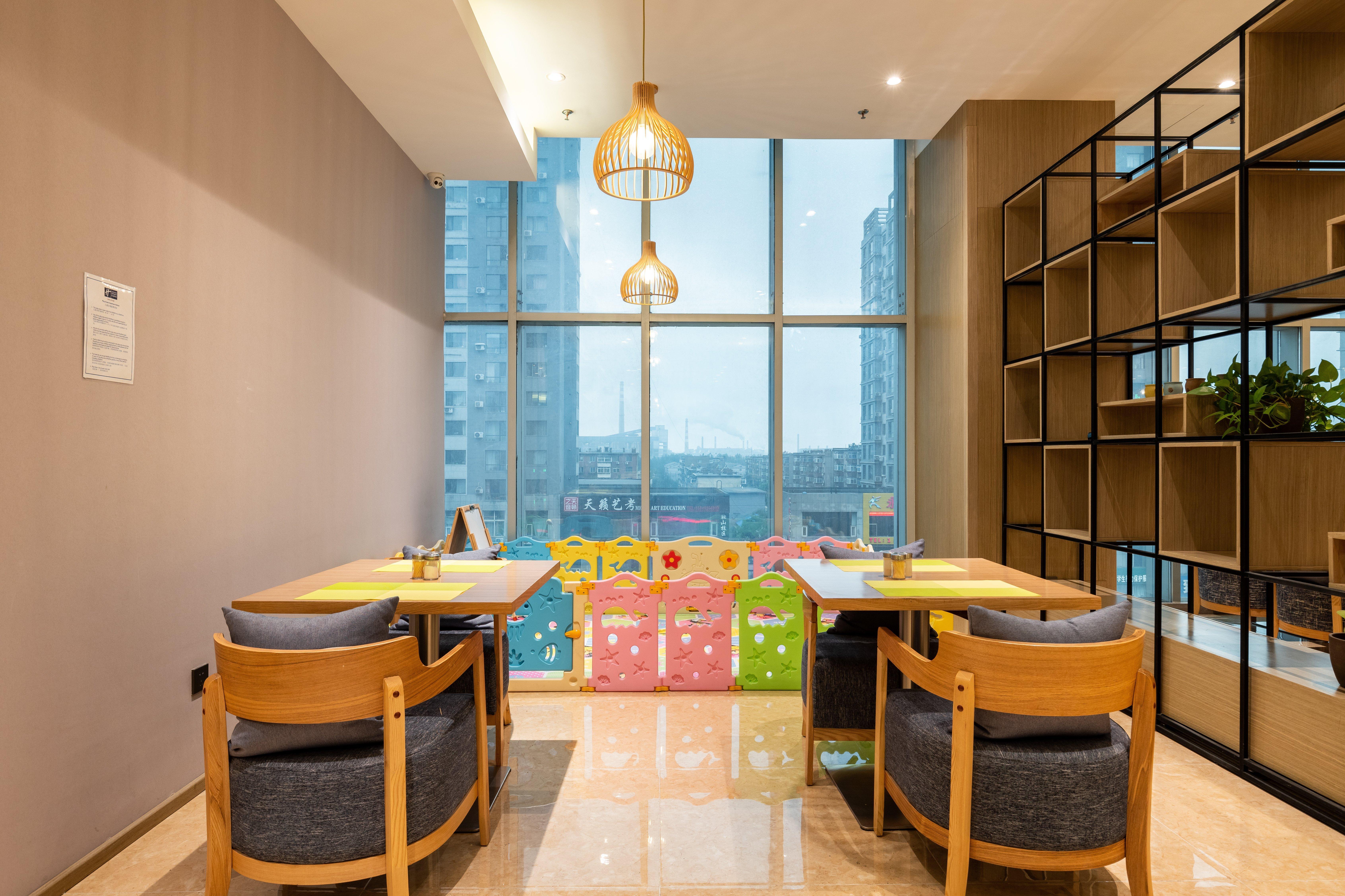 Holiday Inn Express Anshan Downtown By Ihg Anshan (Liaoning) Exterior foto